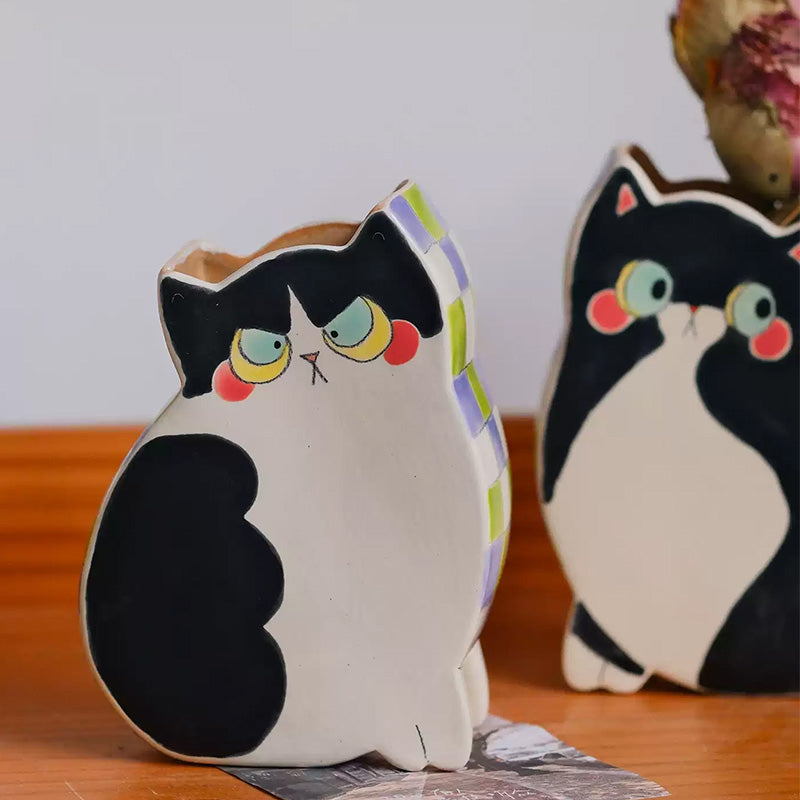 Handmade Black & White Cat Ceramic Vase 🐾 | Cute Chubby Kitty Flower Holder & Decorative Ornament