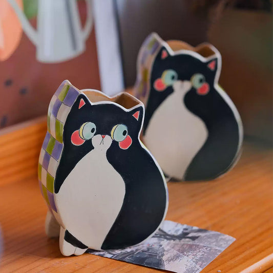 Handmade Black & White Cat Ceramic Vase 🐾 | Cute Chubby Kitty Flower Holder & Decorative Ornament